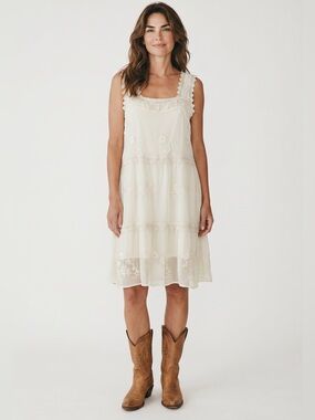 RU Cowgirl Cream Lace Tiered Dress Floral Embroidered Boho Sz L